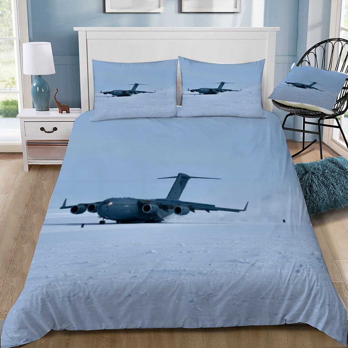 RAAF C-17 Globemaster Taking off from Antarctica Doona / Duvet Cover and 2 Pillow Slips