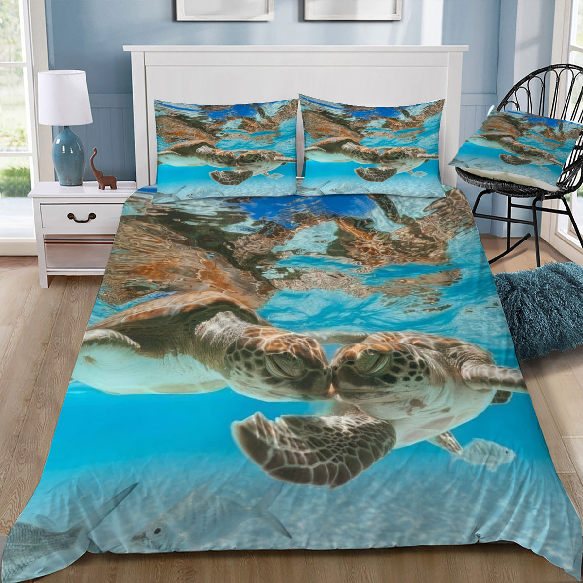 2 Turtles Kissing Duvet / Doona Cover and 2 Pillow Slips